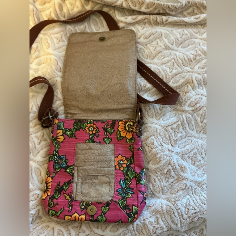 Sakroots Floral Crossbody Bag in Raspberry - Picture 3 of 5